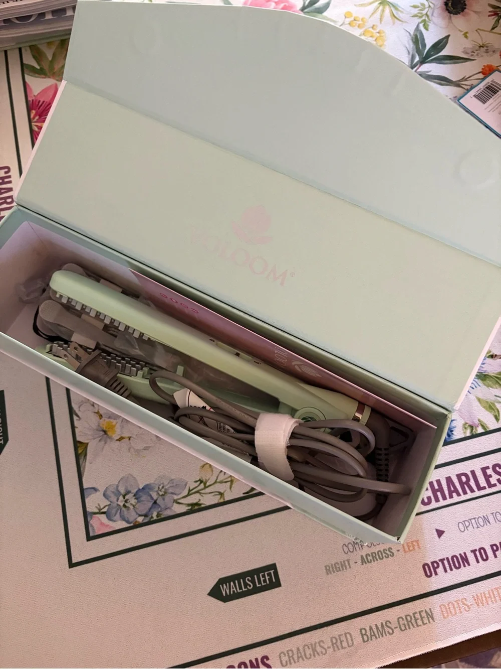 VOLUM 2.0 Hair Volumizing Iron by VOLOOM - Mint Green